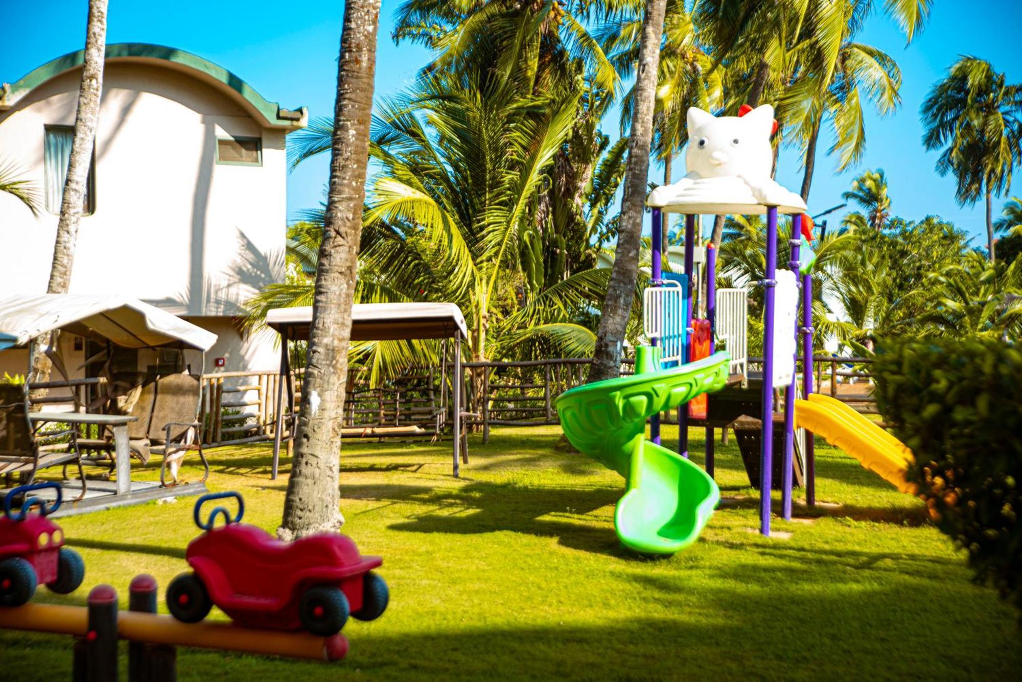 לומה Hotel Sarakawa מראה חיצוני תמונה